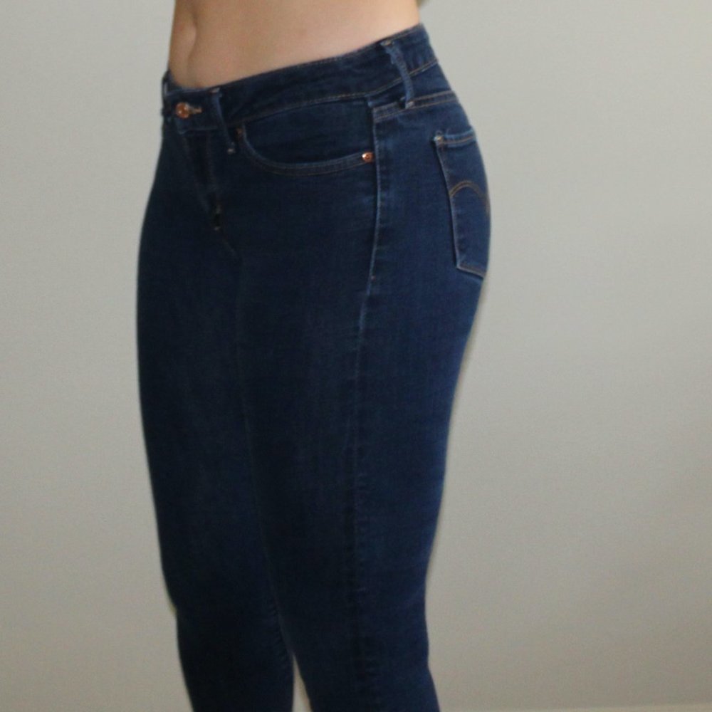 Levi's 711 Skinny Jeans